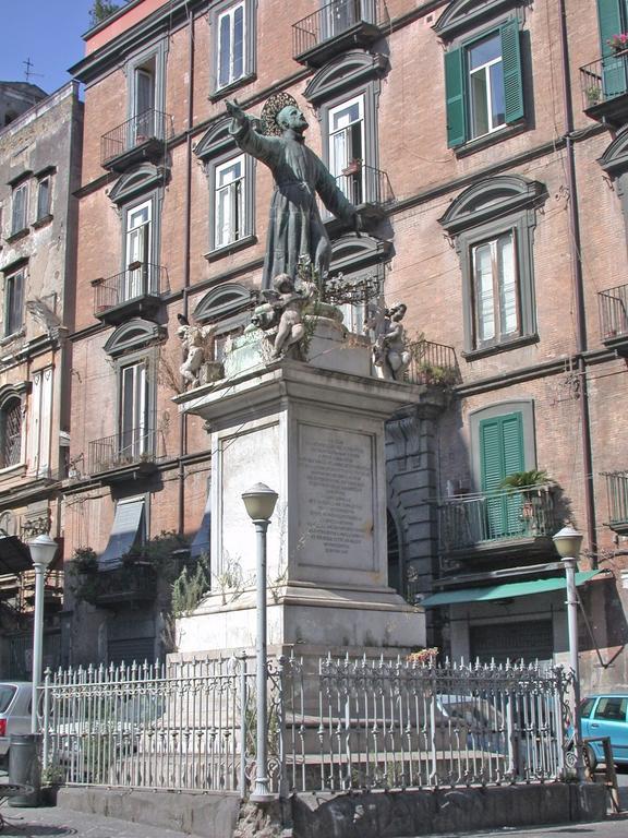 Bed & Breakfast San Gaetano Bed Naples